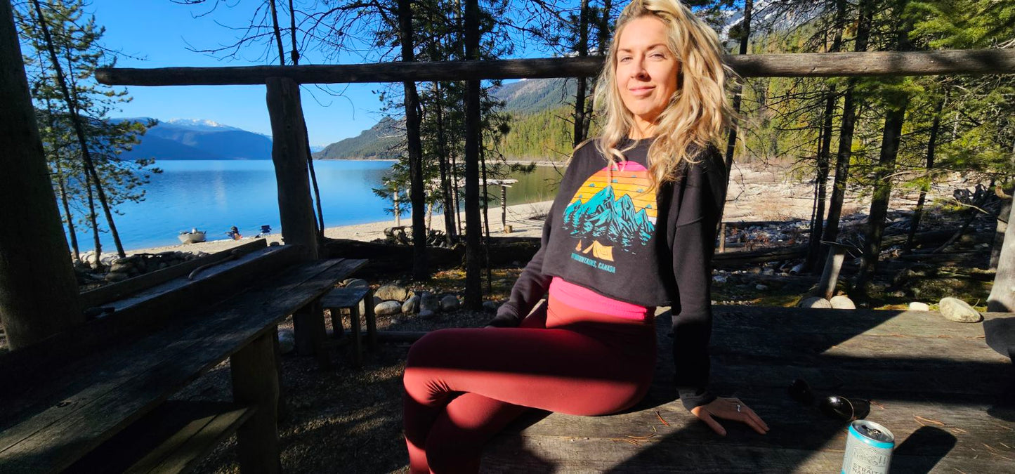 Women's Cropped Sweatshirt