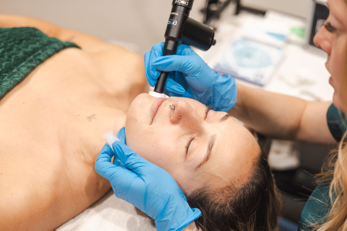 Procell Microchanneling professional skincare treatment using advanced microchanneling technology and growth factor serums to improve skin texture, reduce the appearance of fine lines, acne scars and wrinkles, and support collagen production.